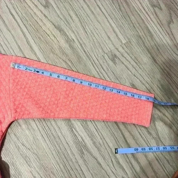 Eddie Bauer Salmon Color Pull Over Sweater Size M (#146) - Picture 6 of 7